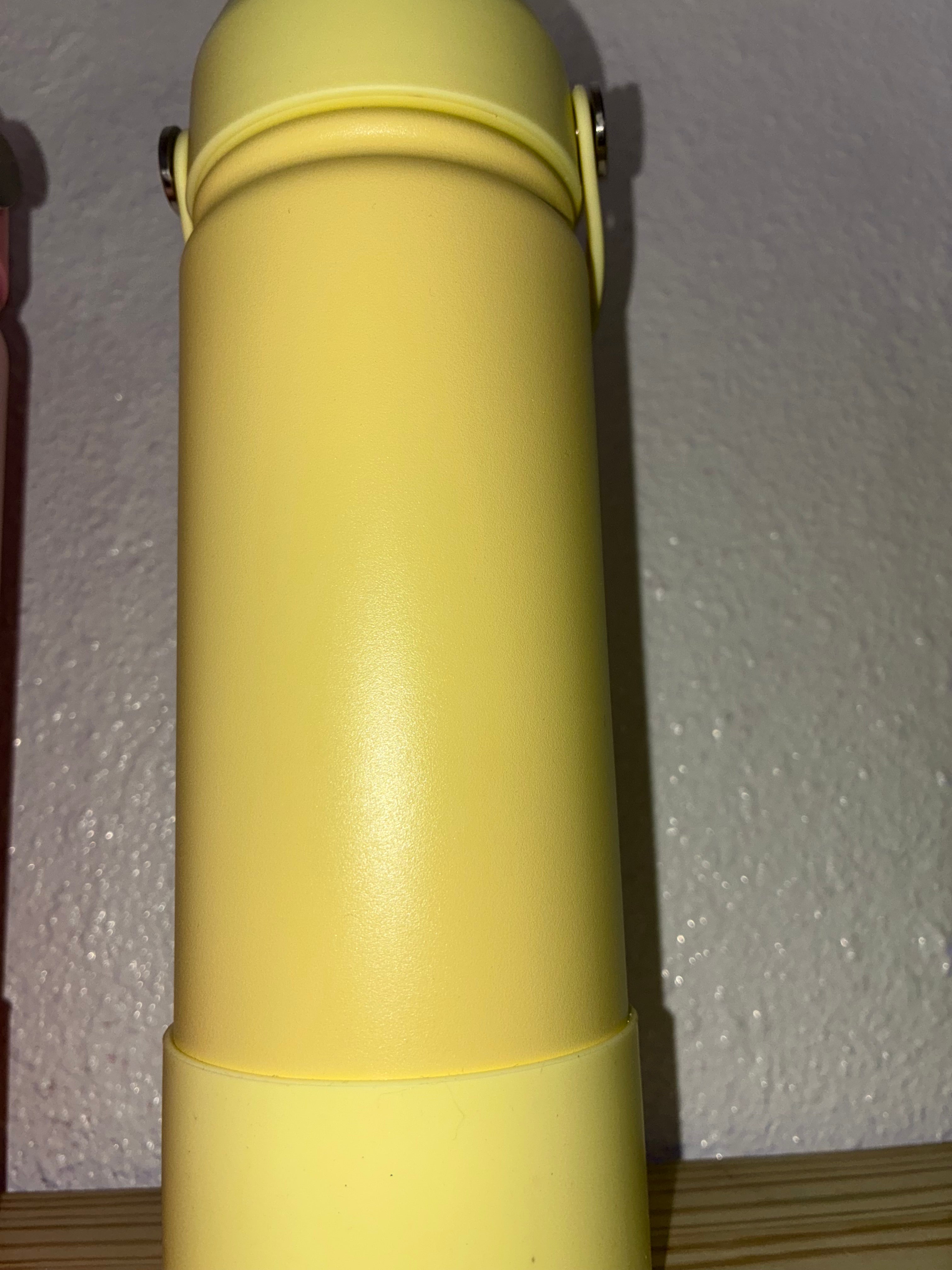 18oz yellow water bottle