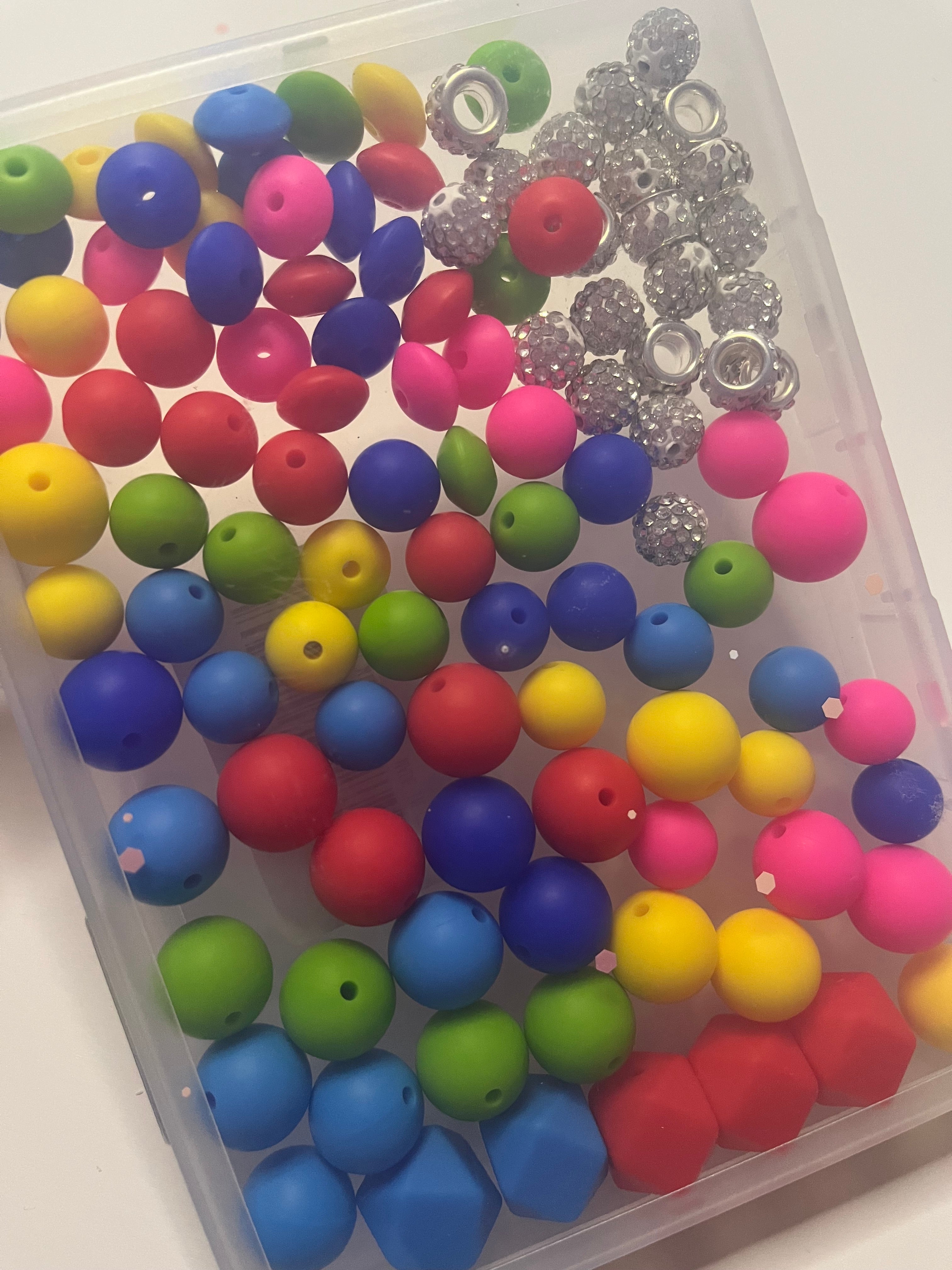 Colorful beads for pen