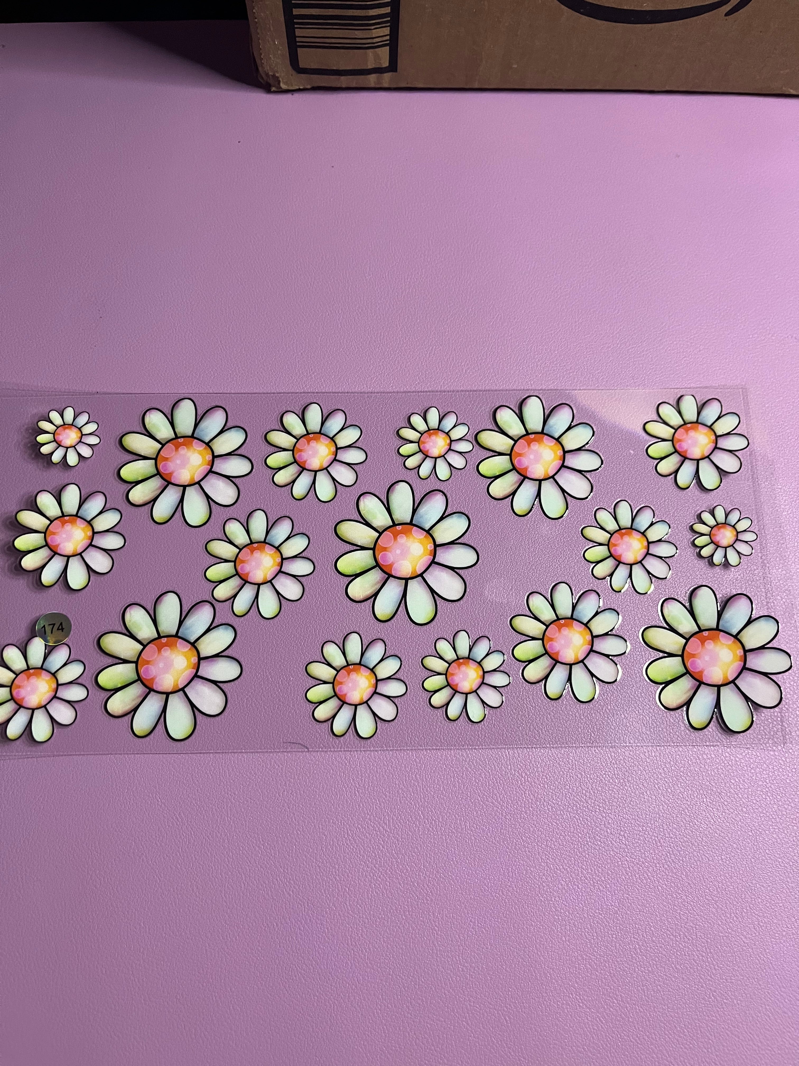 Cup wrap daisies #174