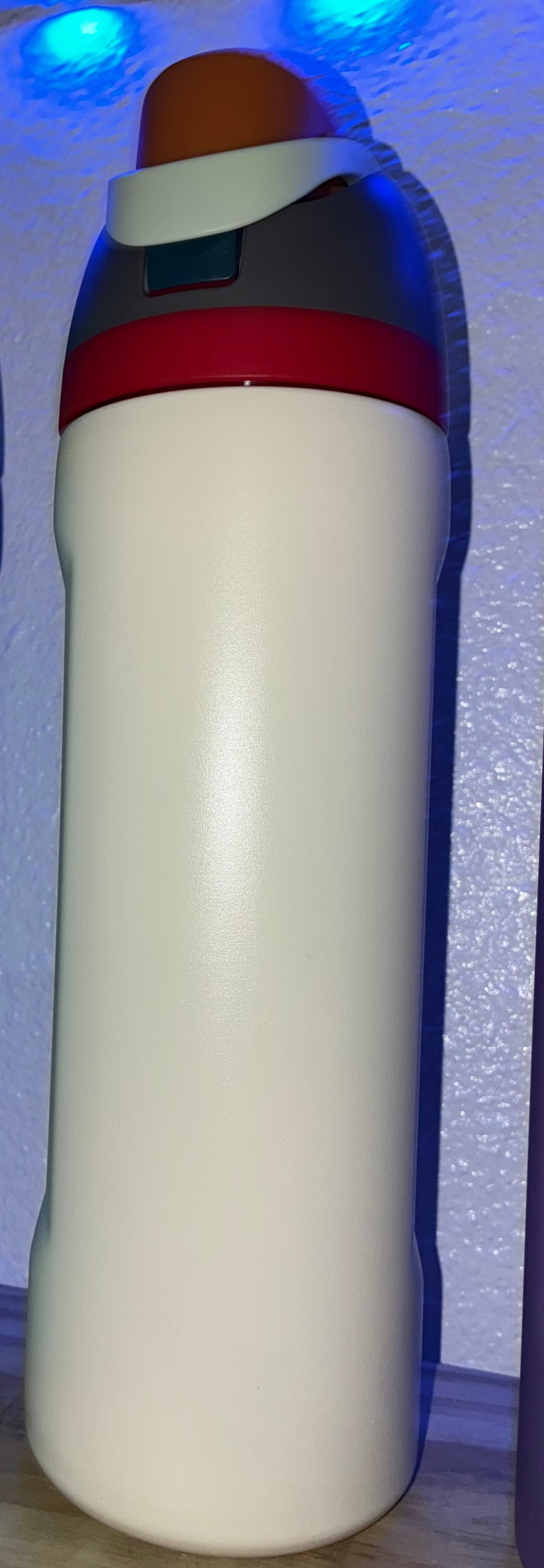 24oz white water bottle