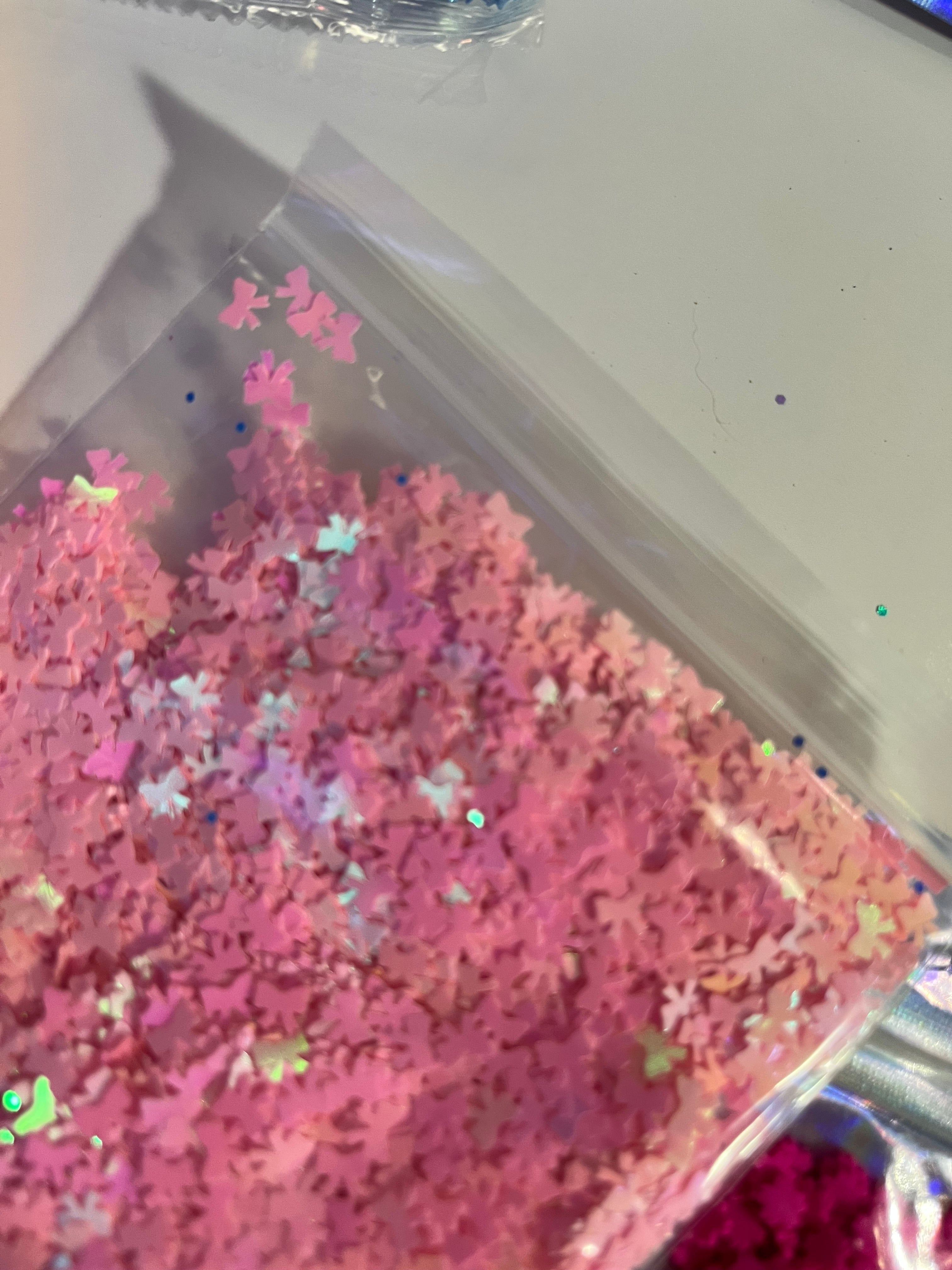 Pink bow glitter