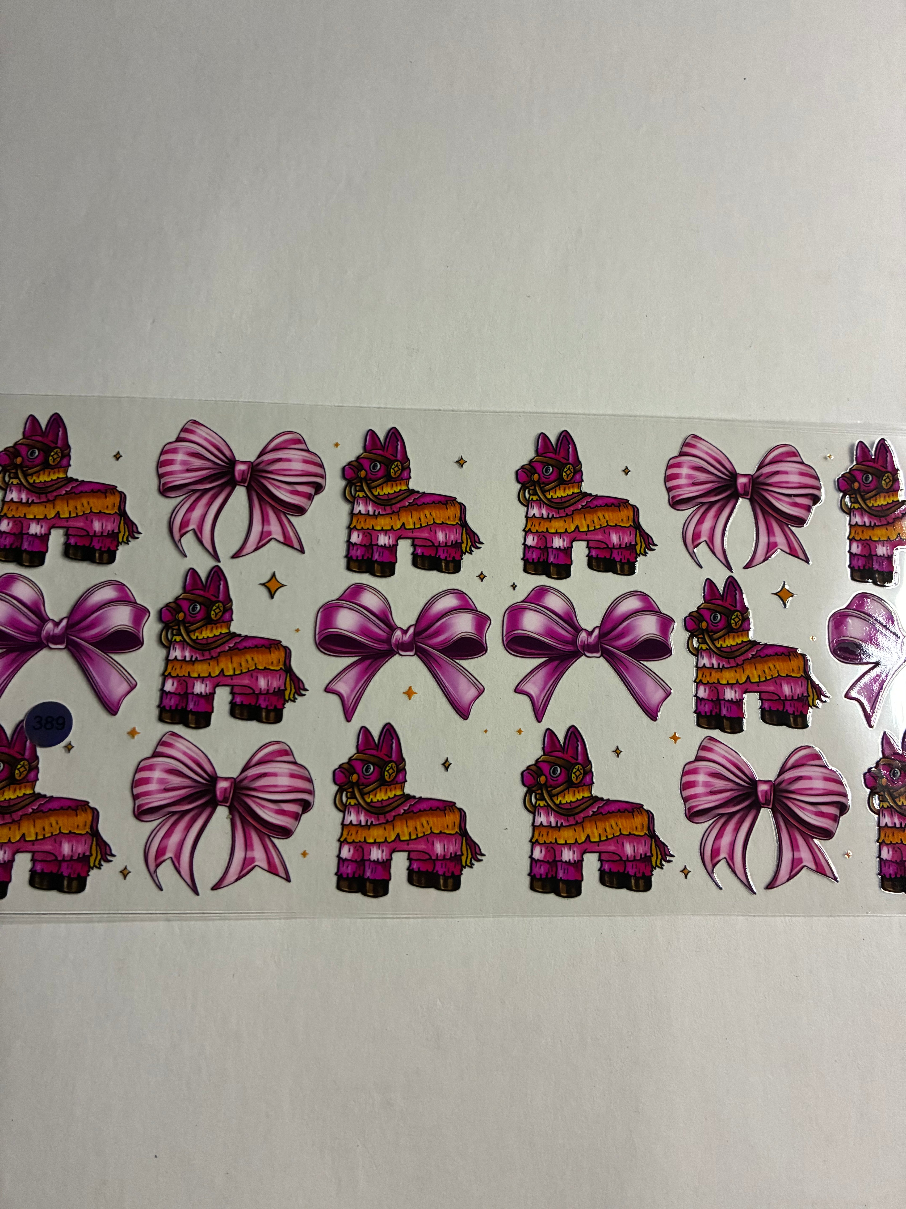 Cup wrap piñatas and bows #389