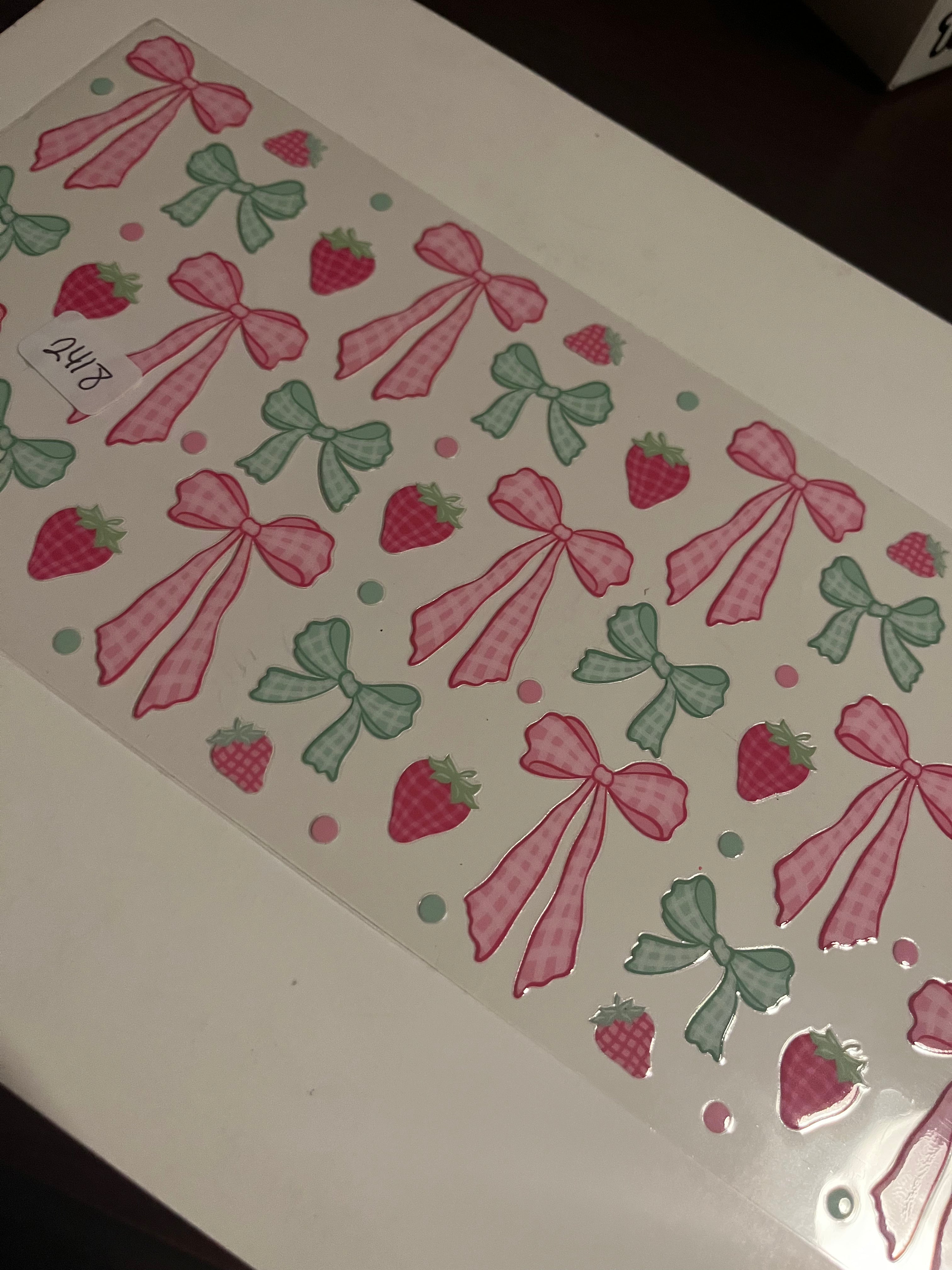 Strawberry bows 2418