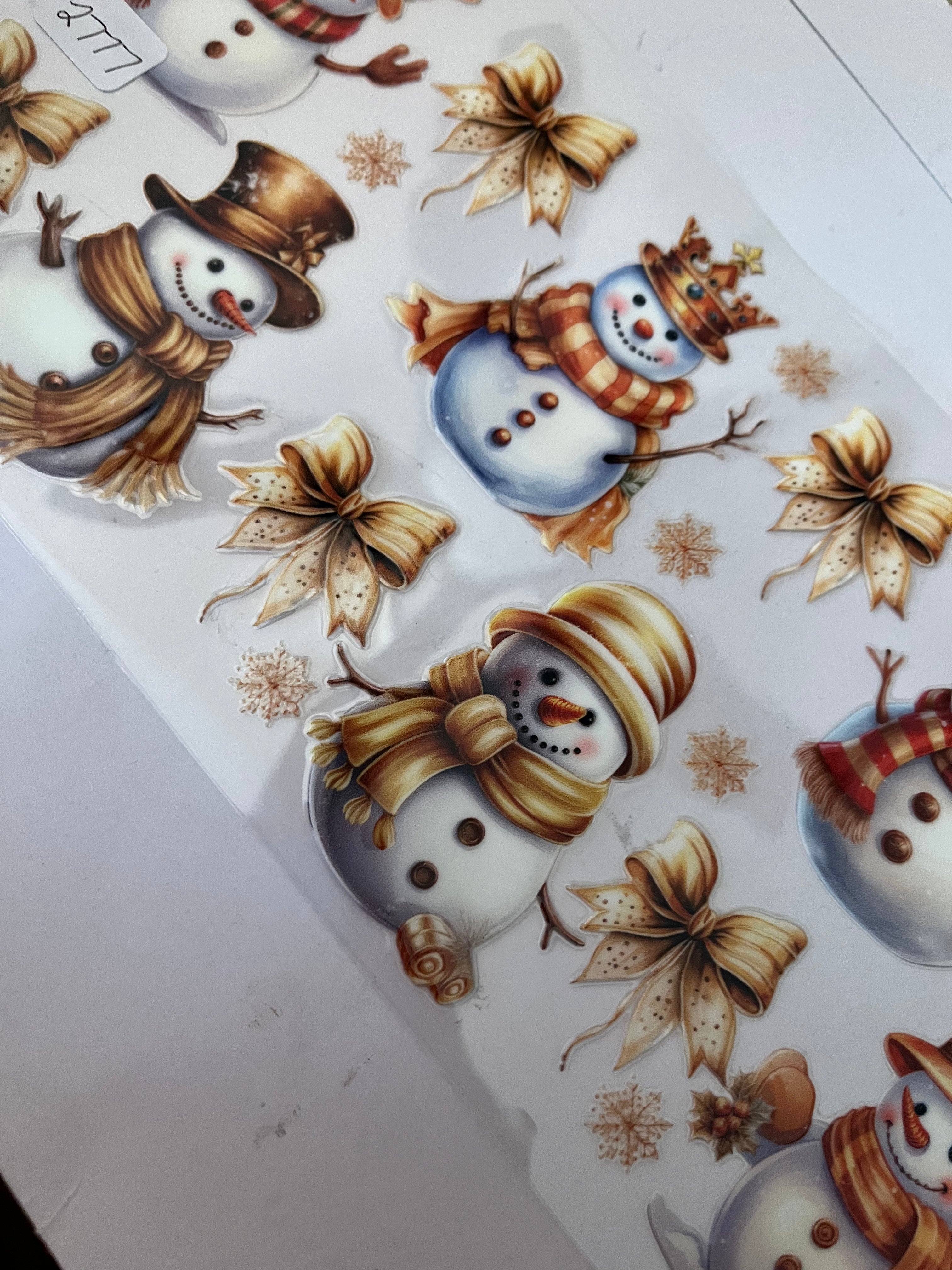 Gold snowman 2777
