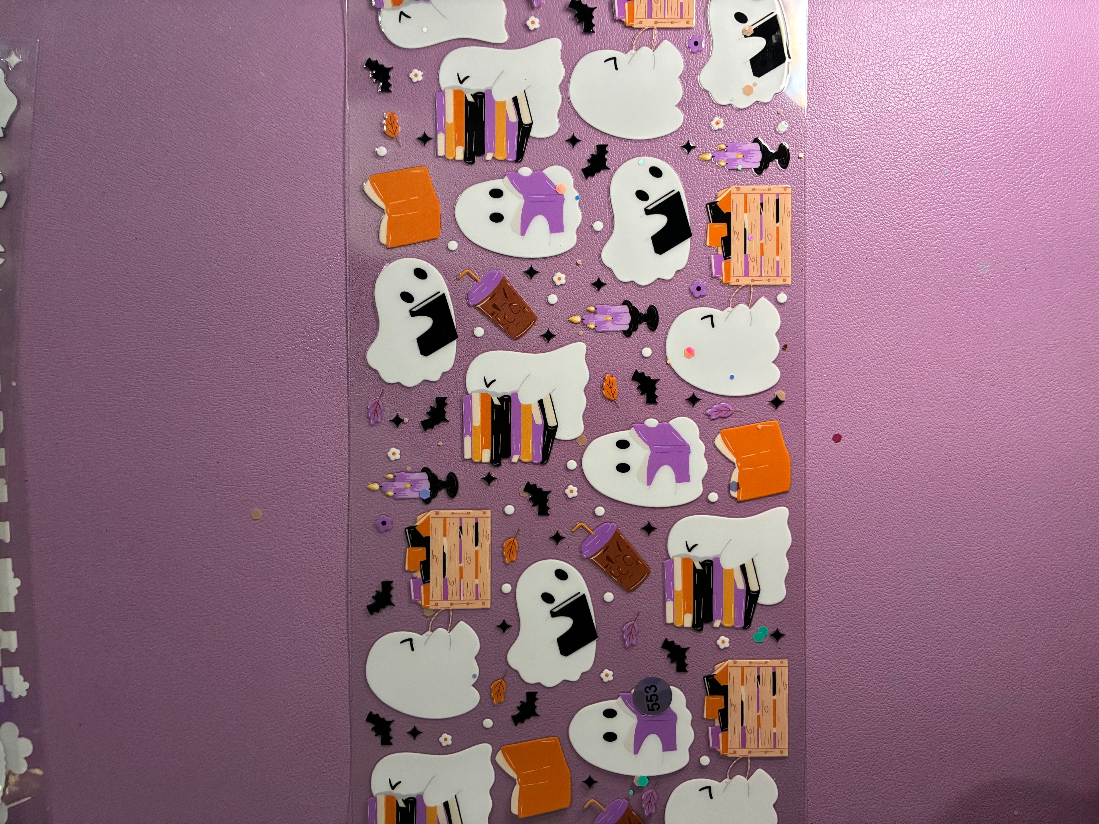 Ghost with books cup wrap 553