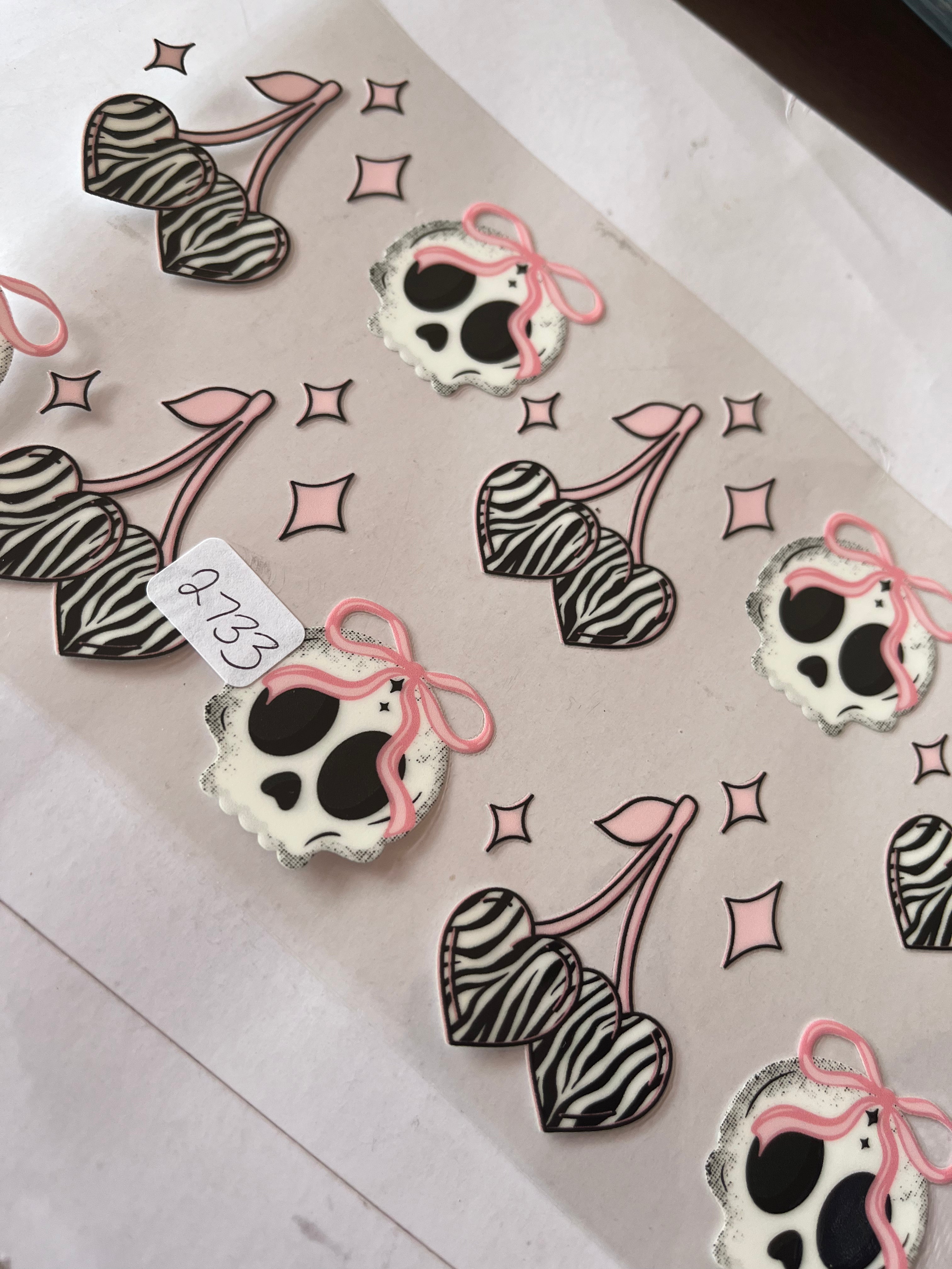 Skull and zebra heart cherries 2733