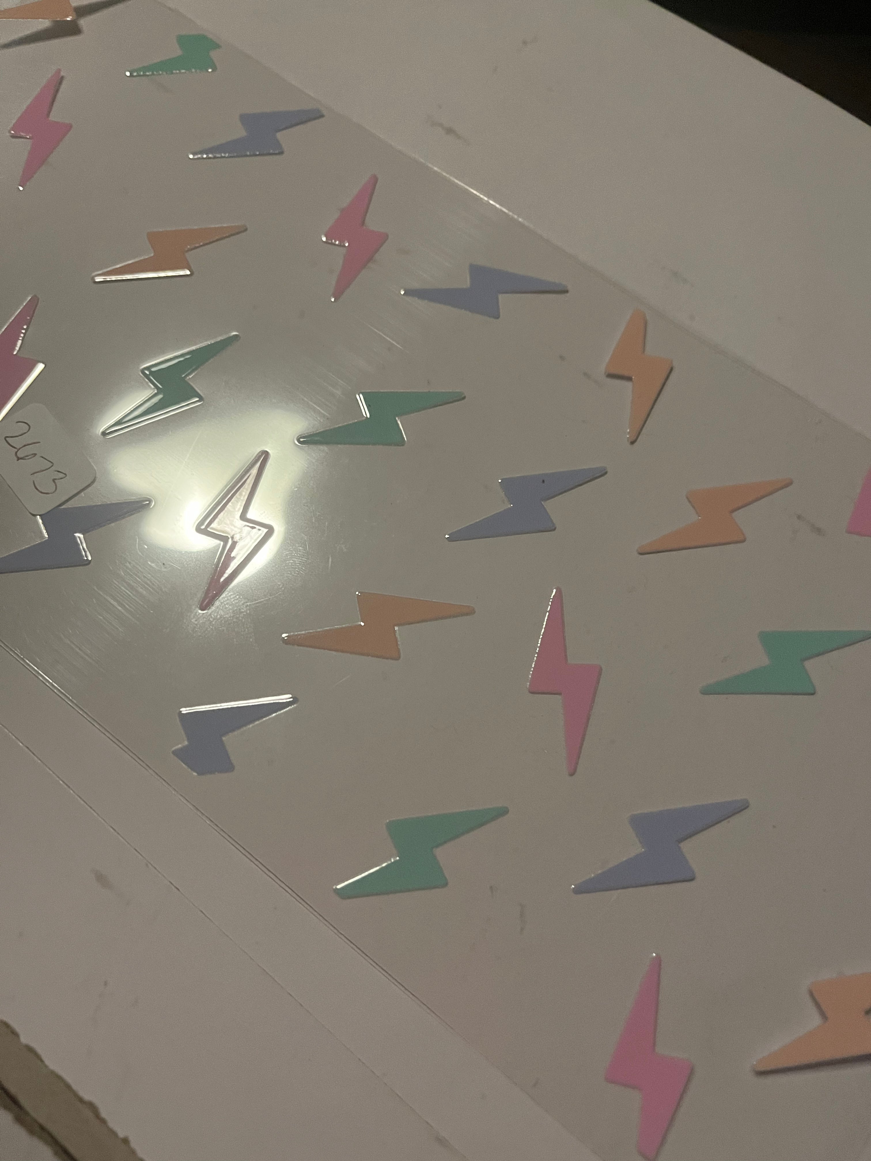 Pastel lighting bolts 2673