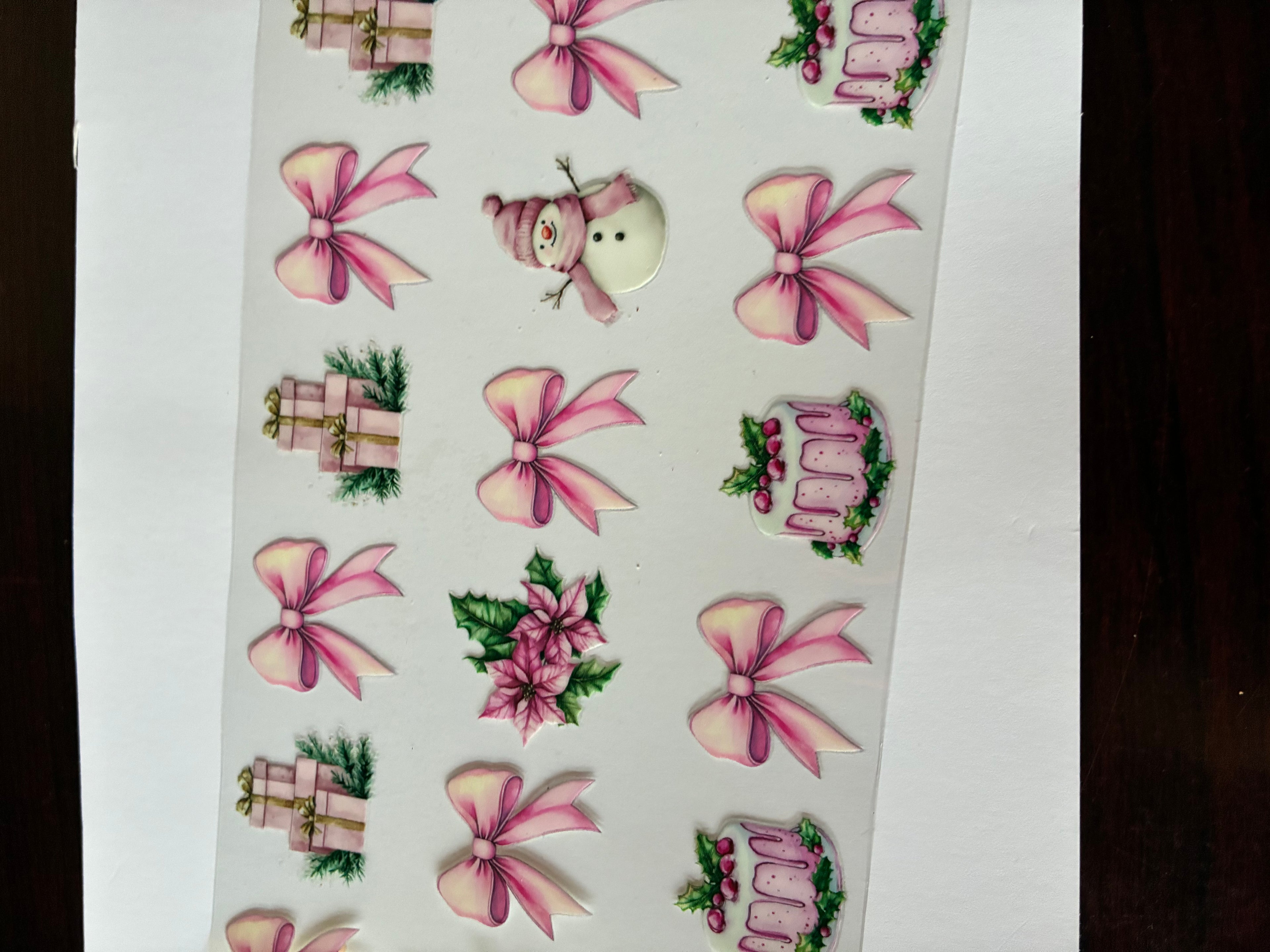 Present snowman pink Christmas theme 746