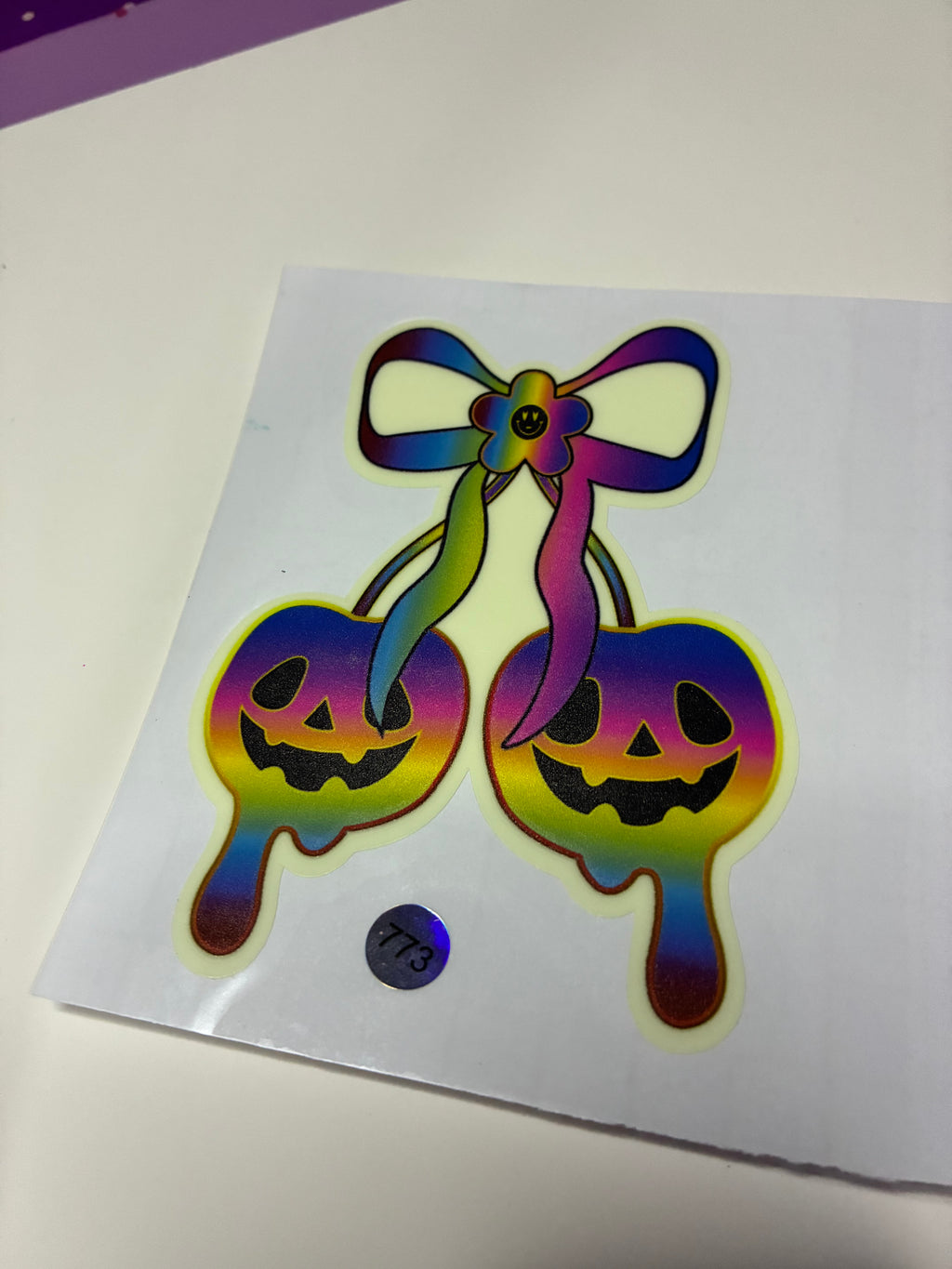 Halloween cherry glow in dark 773