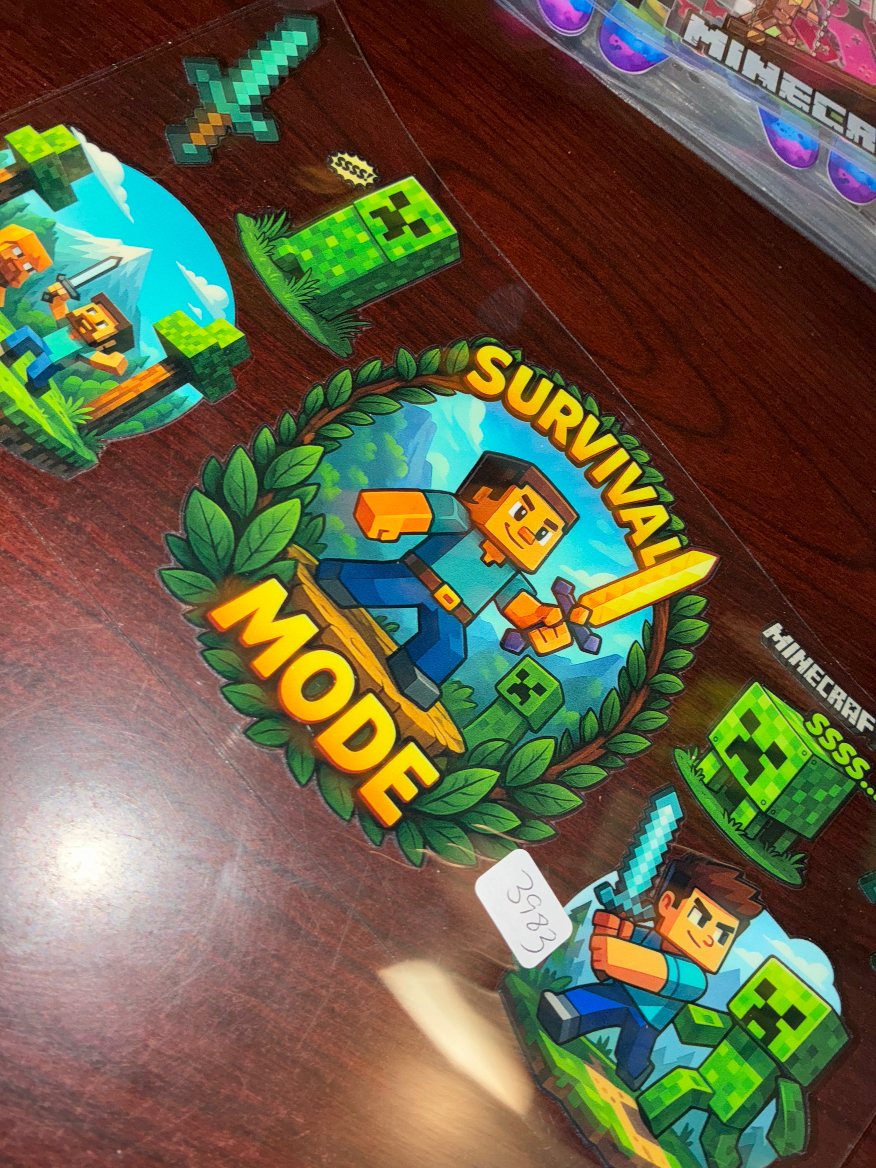 3983