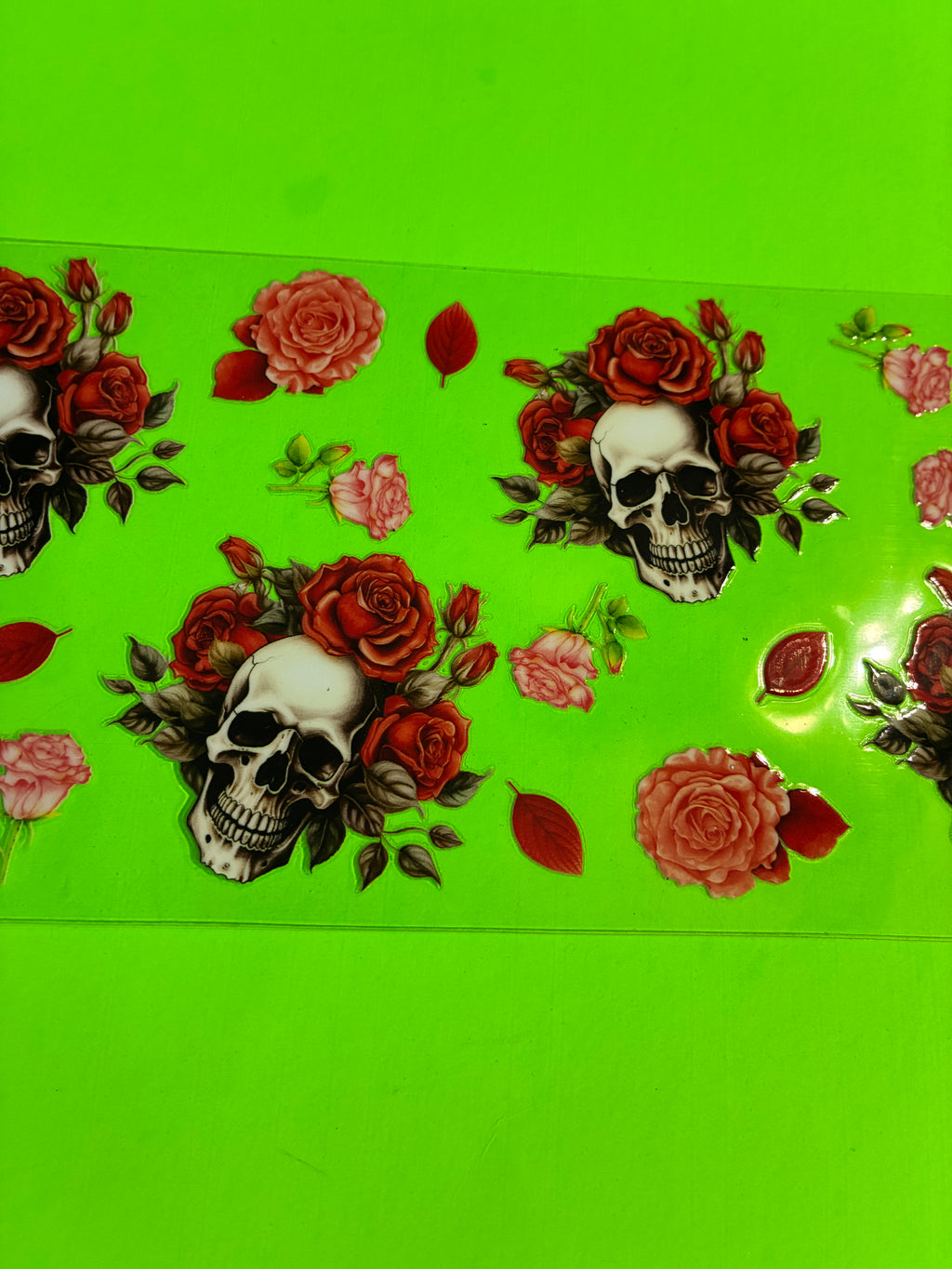 Skeleton with flowers 1001
