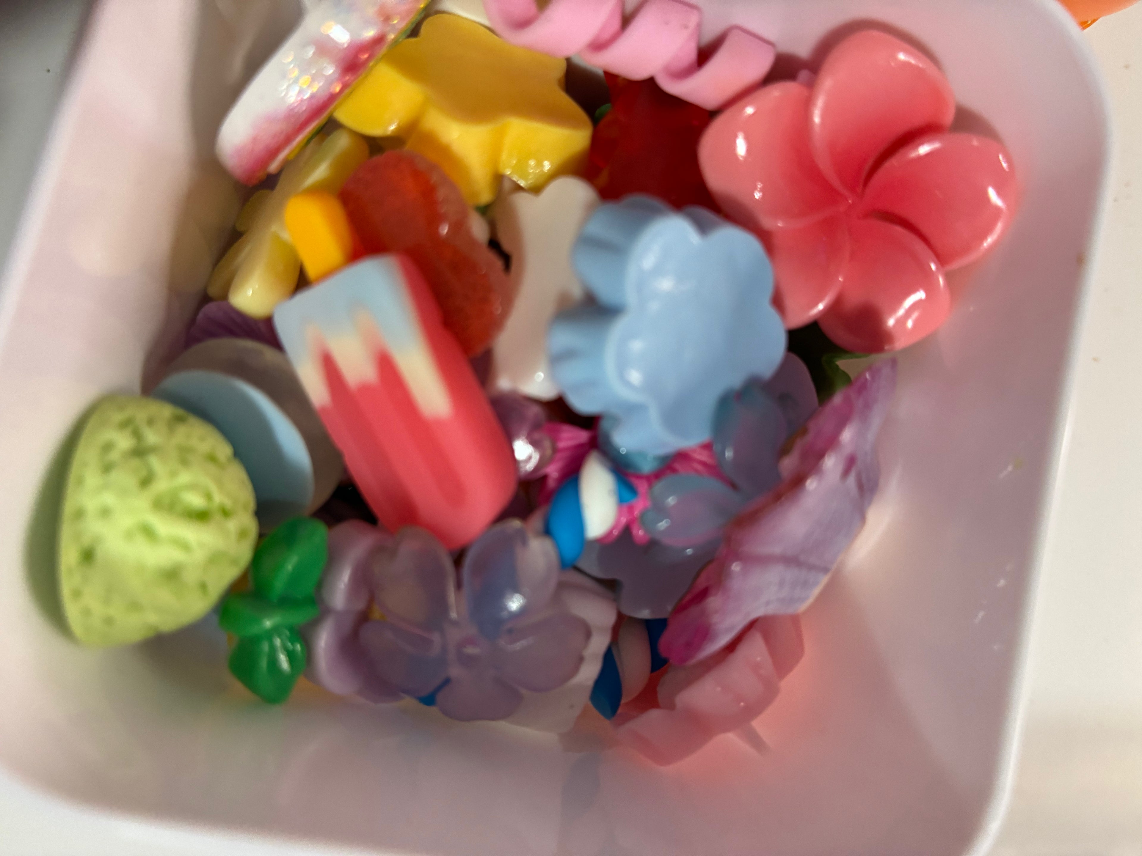 Sweet and flower mix