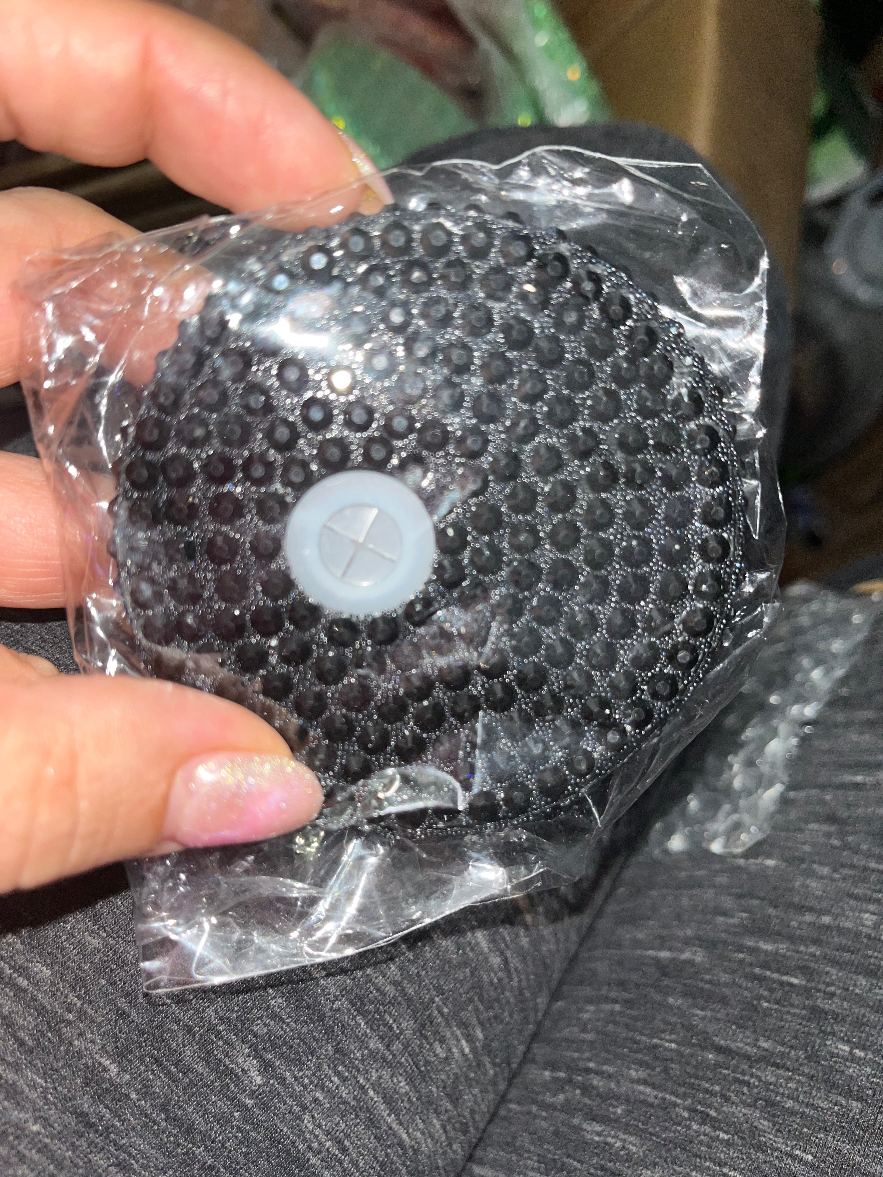 Black lid rhinestone