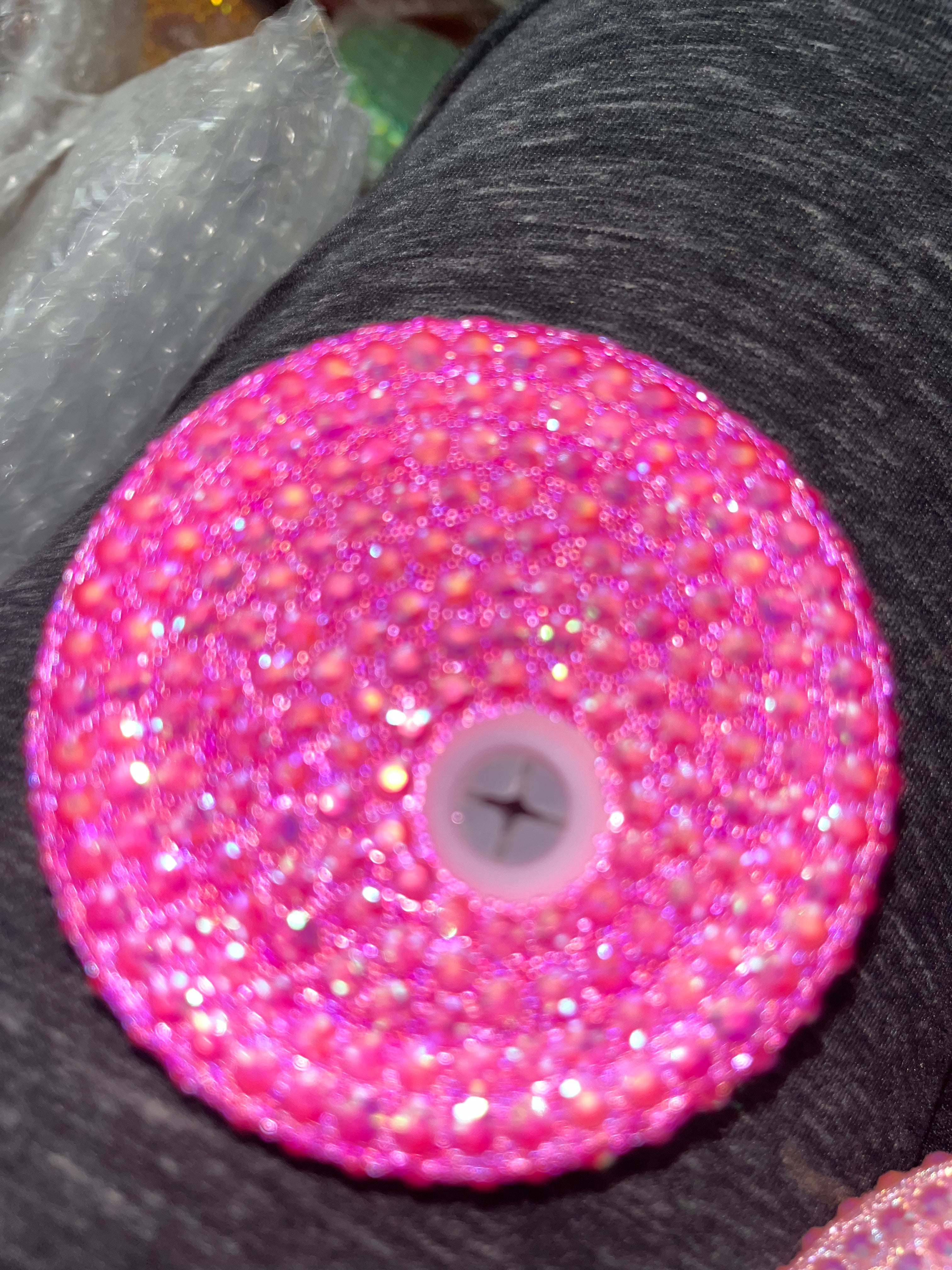Hot pink rhinestone lid