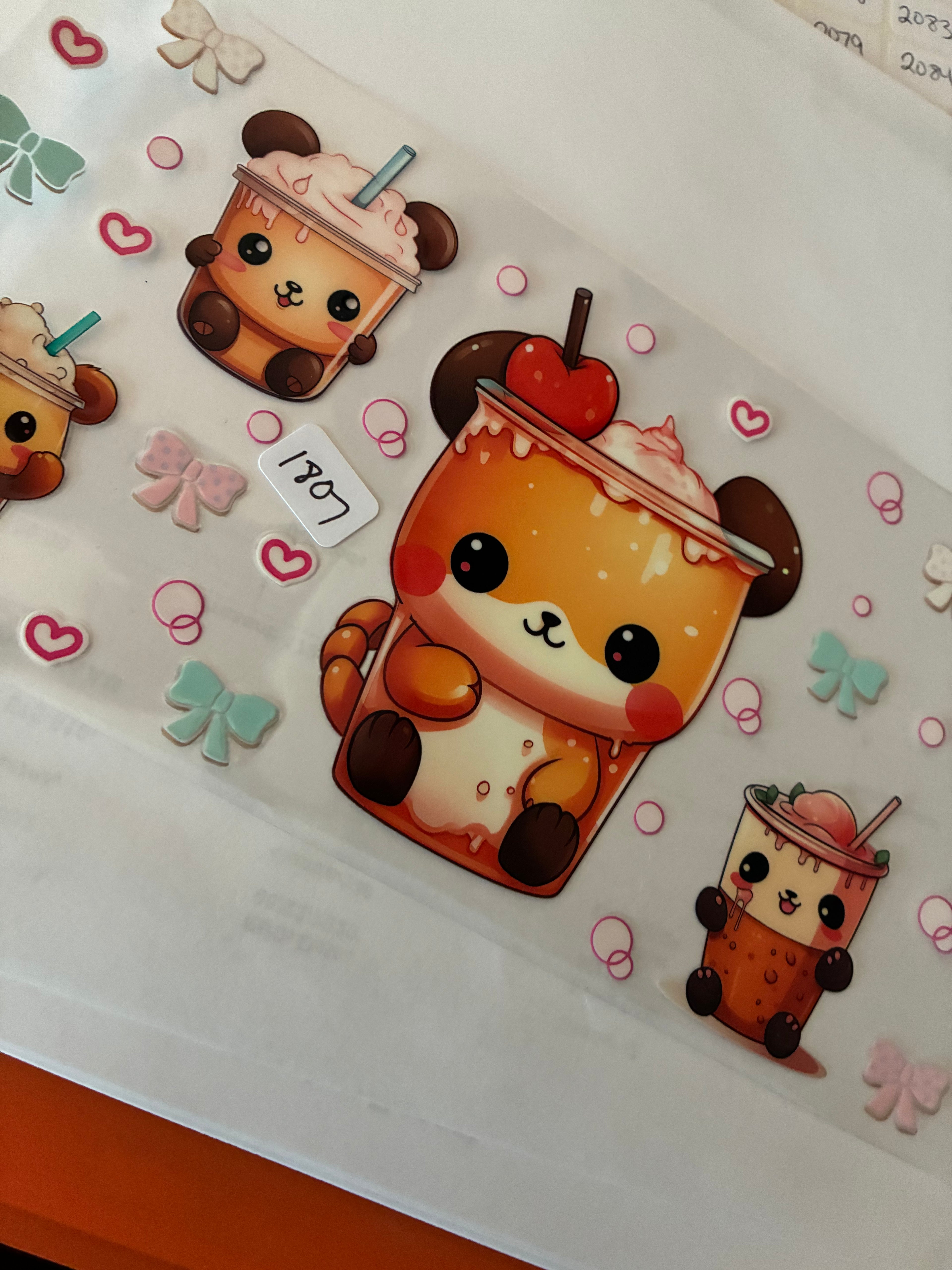 Cute animal drinks 1807