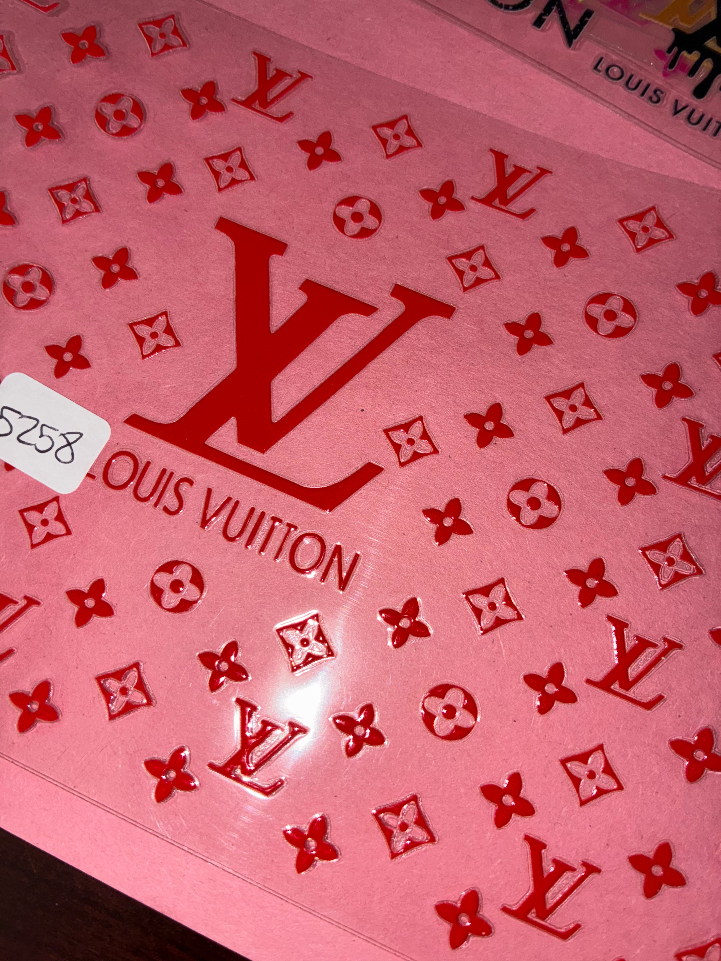 5258 red