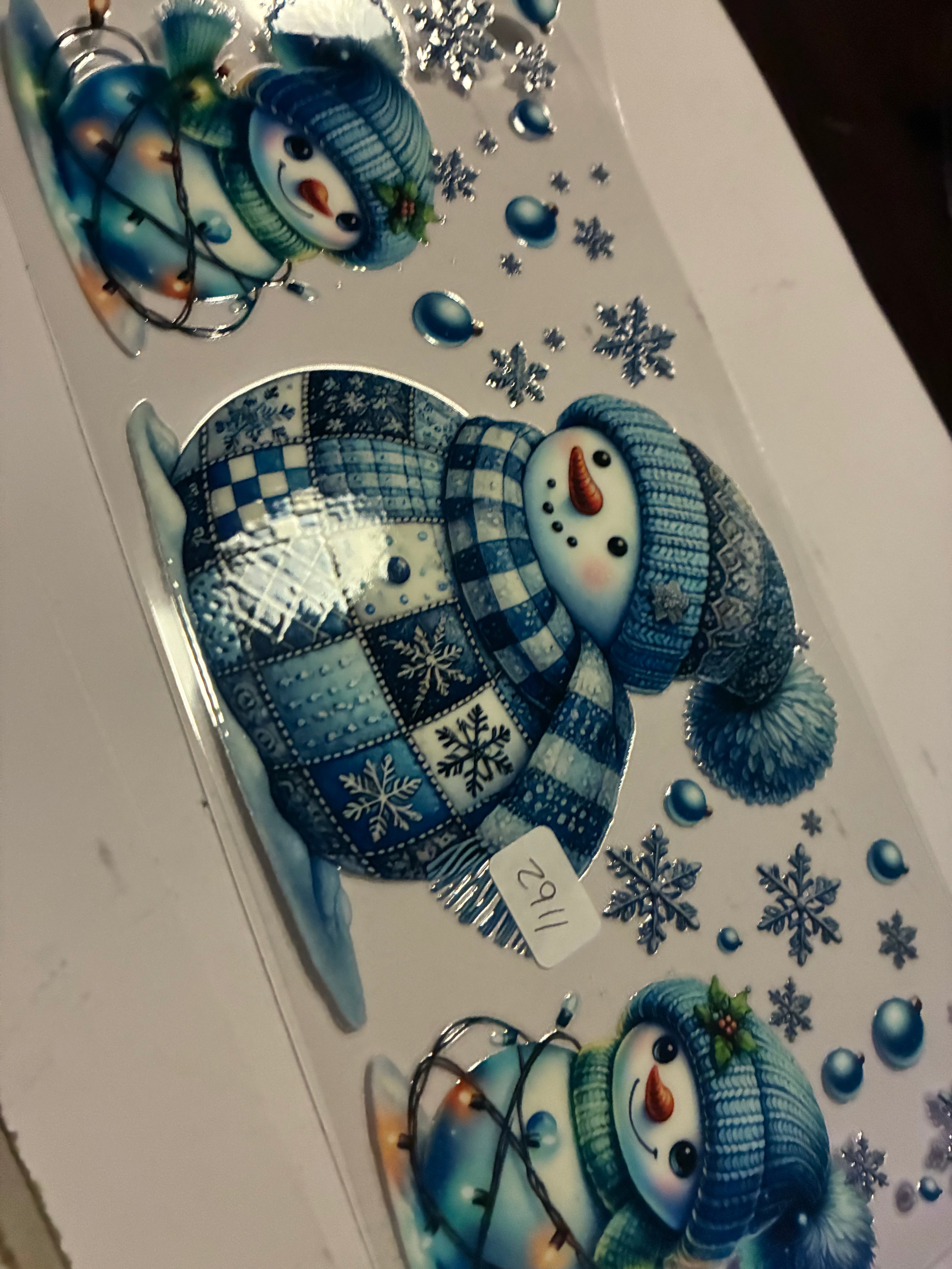 Blue snowman 2911