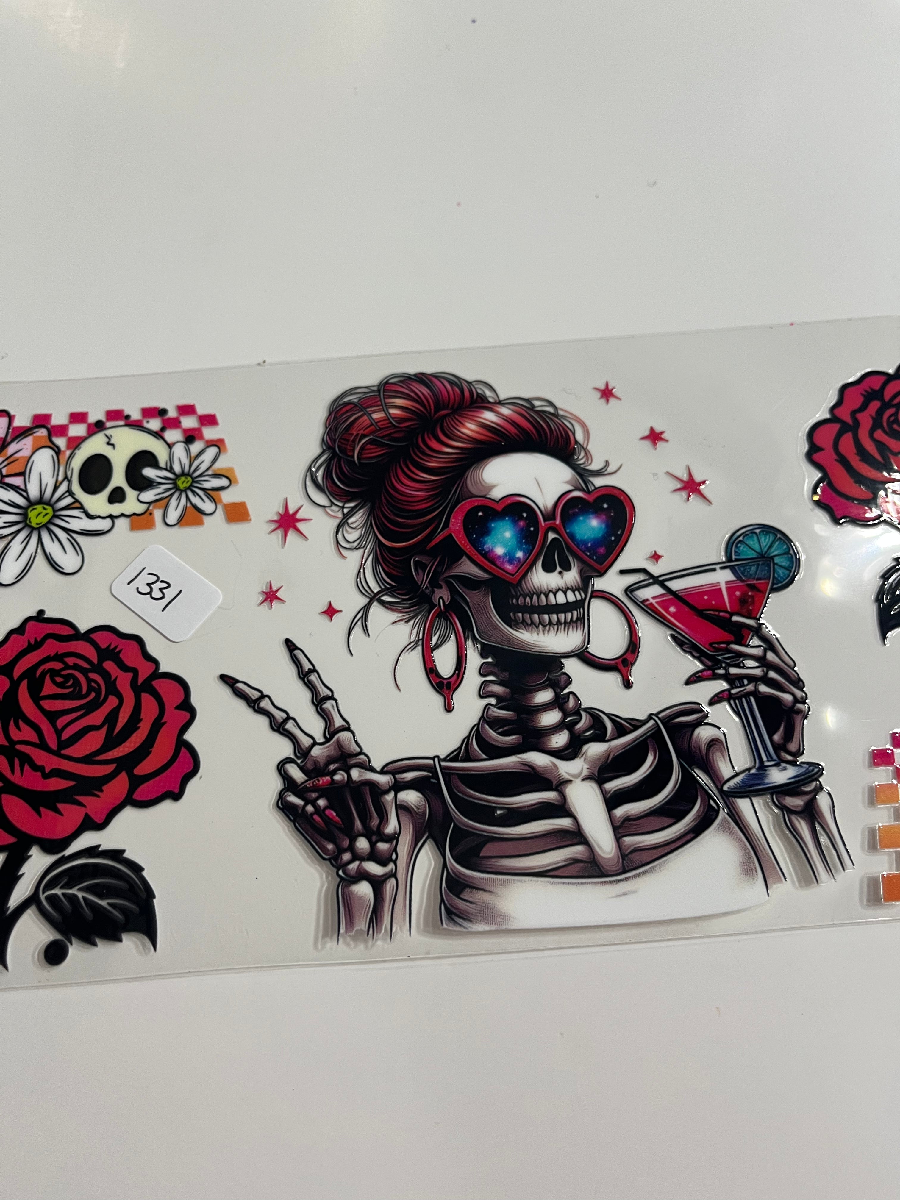 Skeleton girl drink 1331