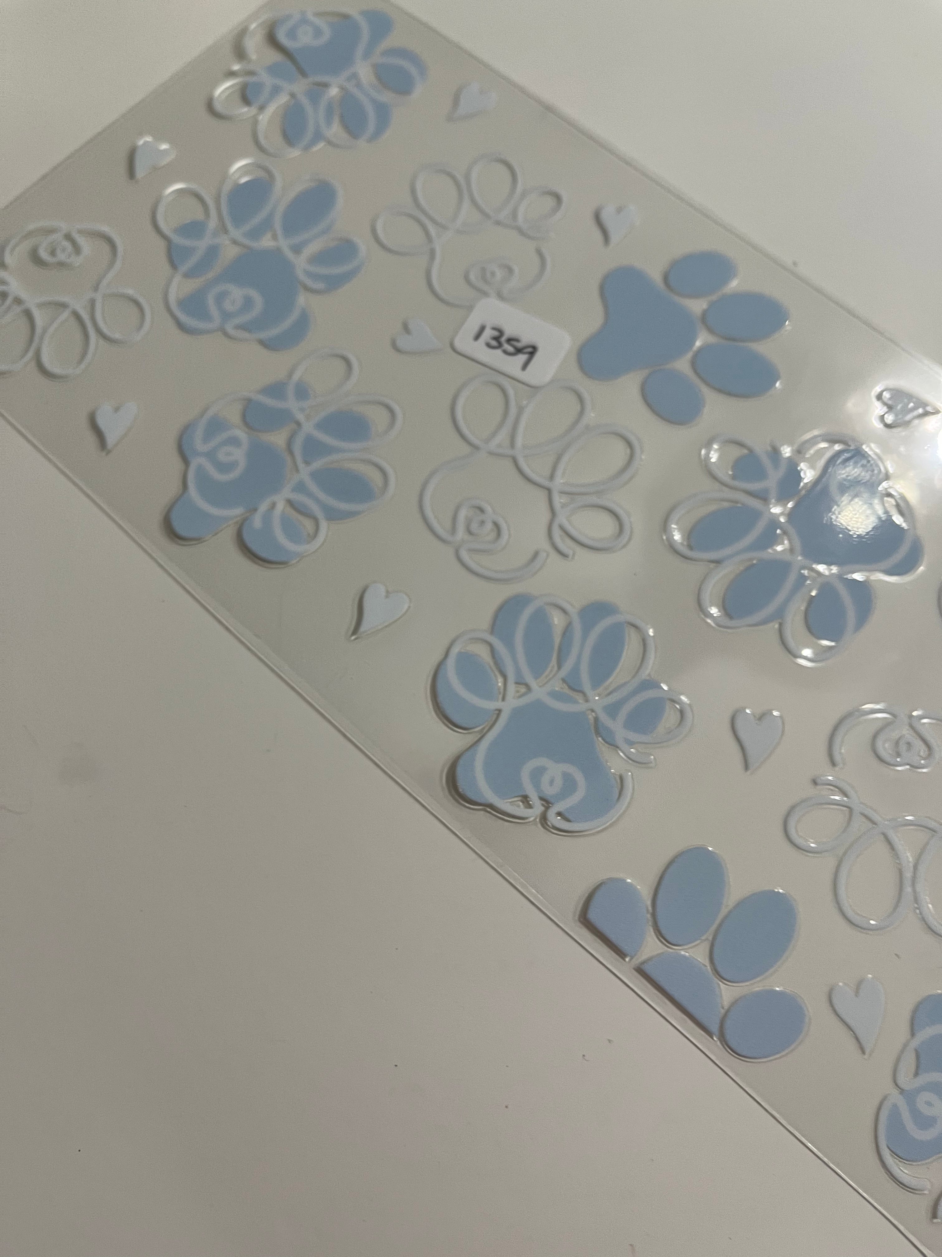 Light blue paws 1359