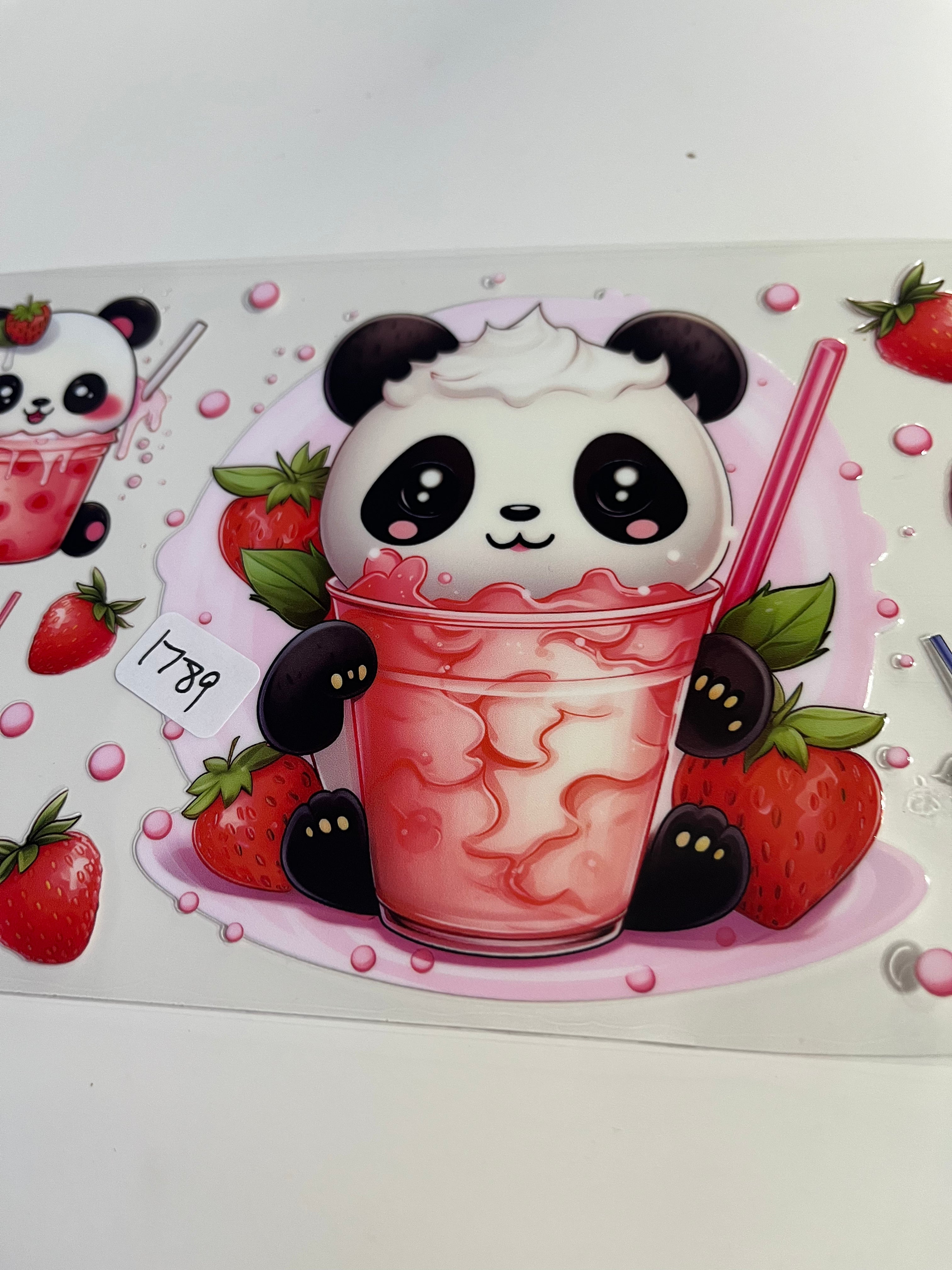 Panda with drink 1789